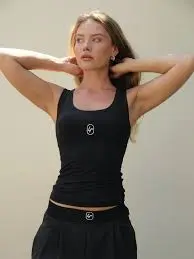 LFA Signature Logo Quarter Sleeve Top